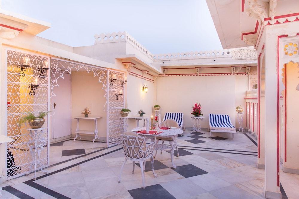 Shiv Niwas Palace By Hrh Group Of Hotels Udajpur Zewnętrze zdjęcie