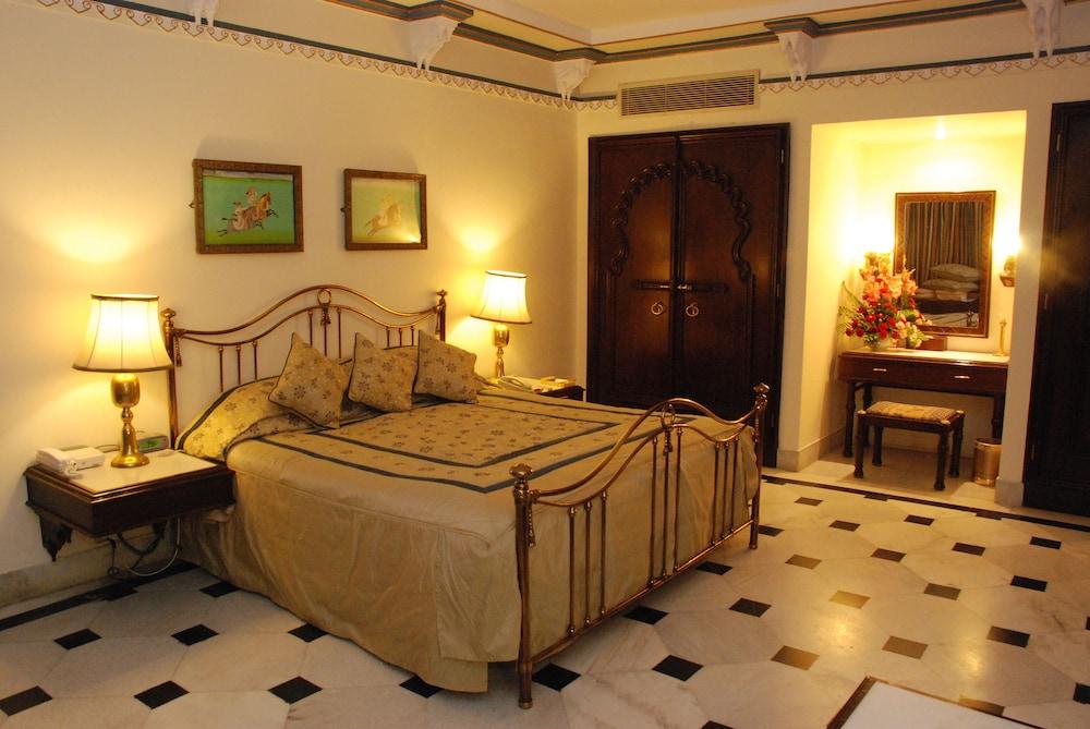 Shiv Niwas Palace By Hrh Group Of Hotels Udajpur Zewnętrze zdjęcie