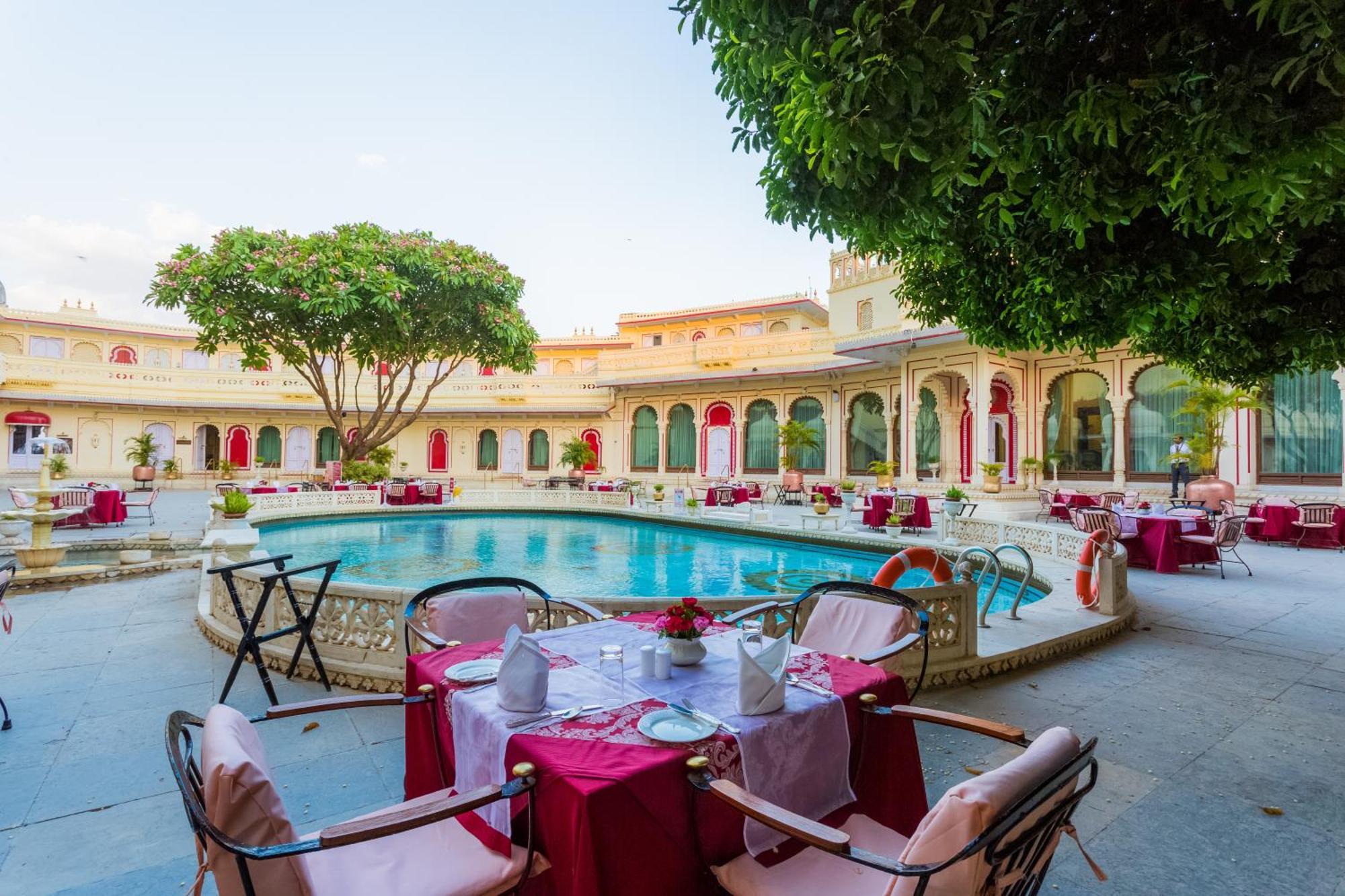 Shiv Niwas Palace By Hrh Group Of Hotels Udajpur Zewnętrze zdjęcie